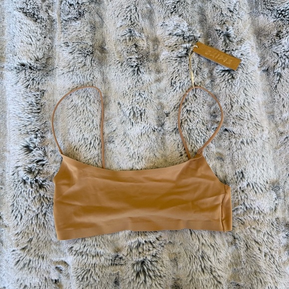 Skims Nude Seamless Scoop Bralette - Picture 2 of 5